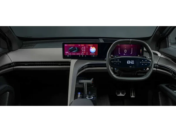 mahindra be 6 be-6-pack-one-above-590-kwh-no-charger interior